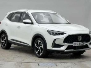2023(73) MG MG HS 1.5 T-GDI 16.6kWh SE Auto Euro 6 (s/s) 5dr – £15190