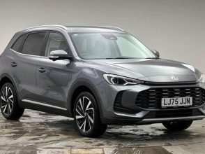 2025(75) MG MG ZS 1.5 Hybrid+ Trophy Auto Euro 6 (s/s) 5dr – £17690